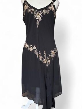 Vintage R&M Richard’s Black and gold embroidered midi dress with a boho vibe